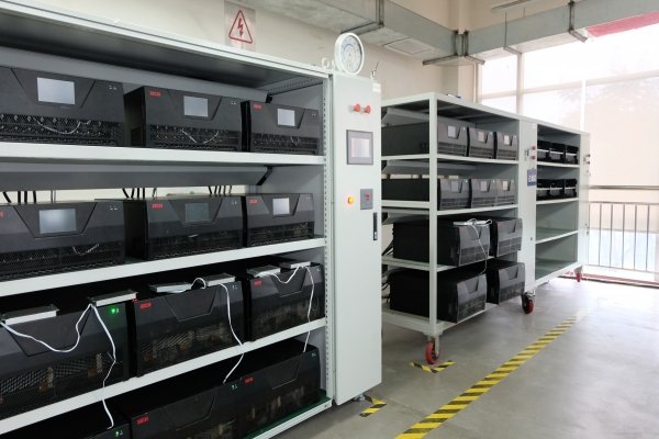 XFC500系列变频器在游乐设备中的应用